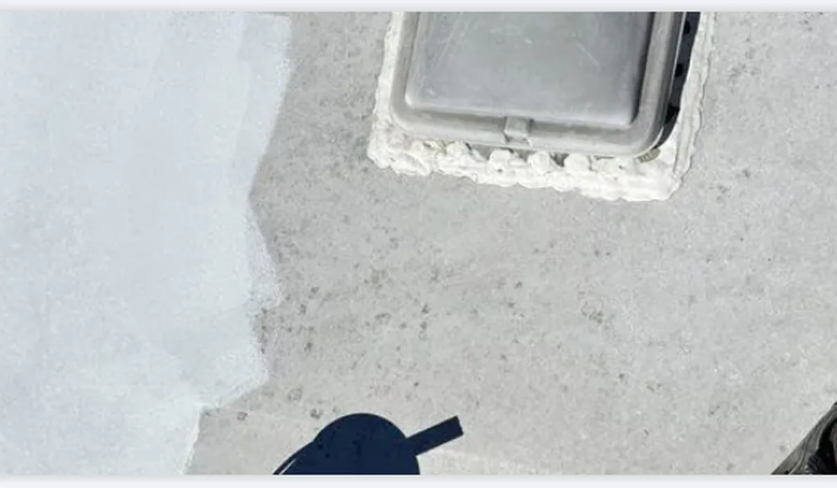RV roof maintenance